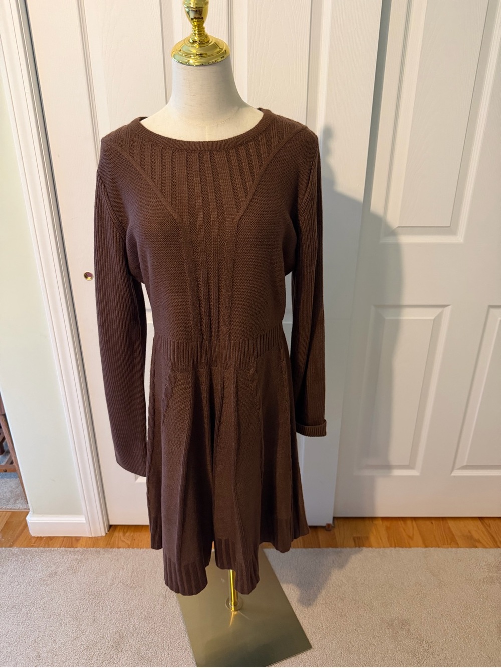 Classic Brown Knit Long-Sleeve Dress